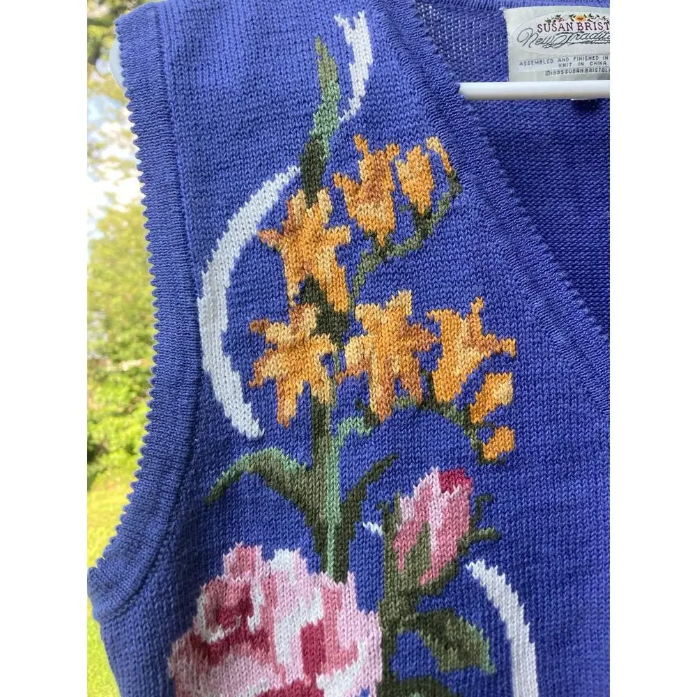 Susan Bristol-Vintage Granny Core Cottage Cornflower Blue Floral Sweater Vest- M
